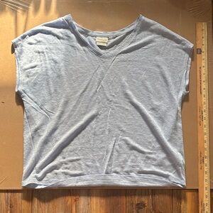 Rachel Zoe Light Blue linen  V-Neck Women's Top. Medium no tag